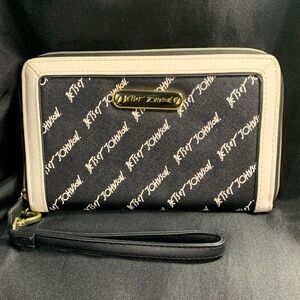Betsey Johnson Black/White(9")  Zip Around Logo Wristlet Wallet